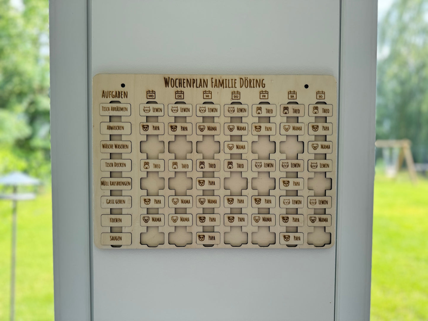 Personalisierterer Wochenplaner aus Holz mit Ständer / Kinder / Familie / Planung / Personalisierbar / Laser
