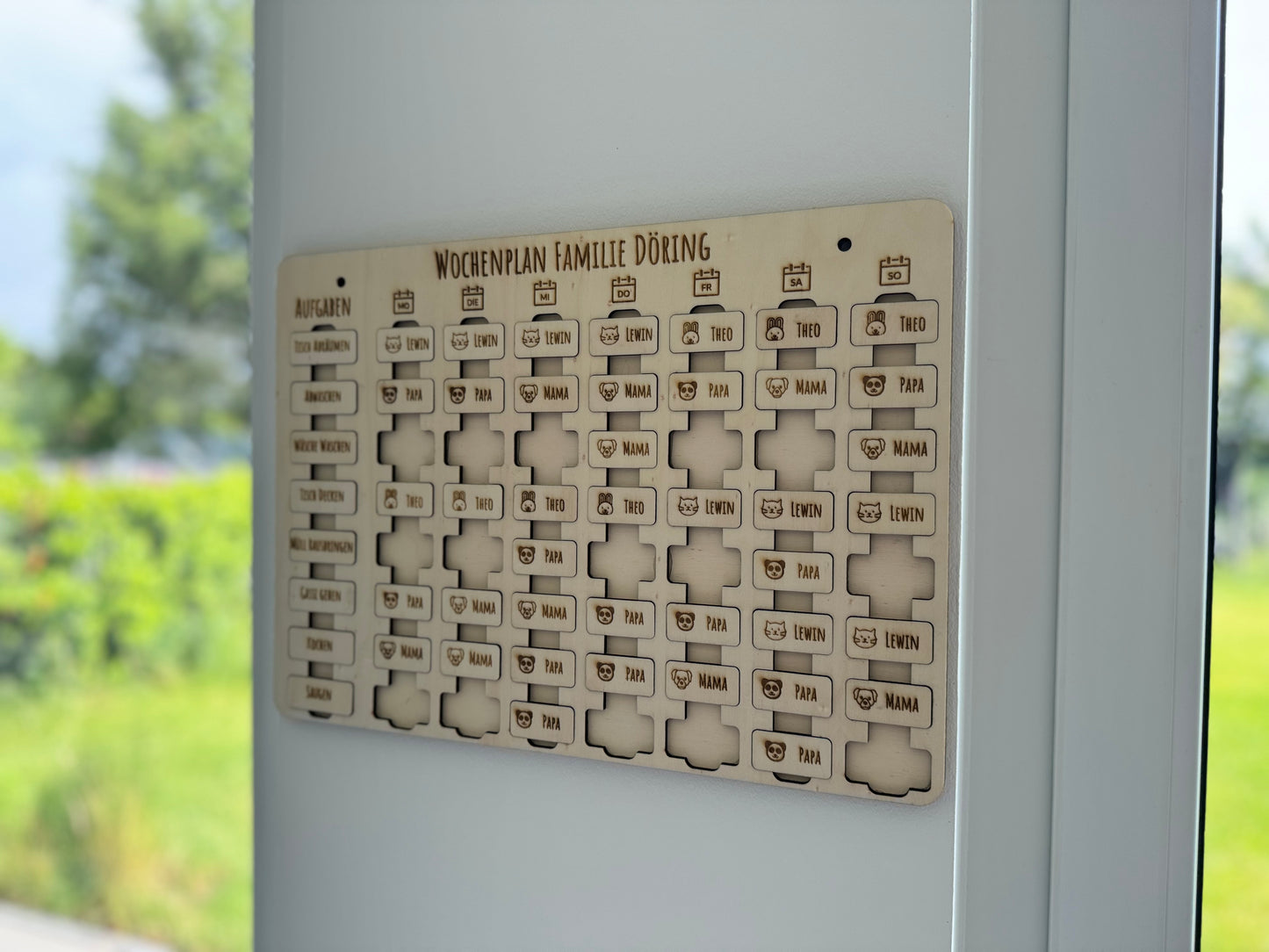 Personalisierterer Wochenplaner aus Holz mit Ständer / Kinder / Familie / Planung / Personalisierbar / Laser