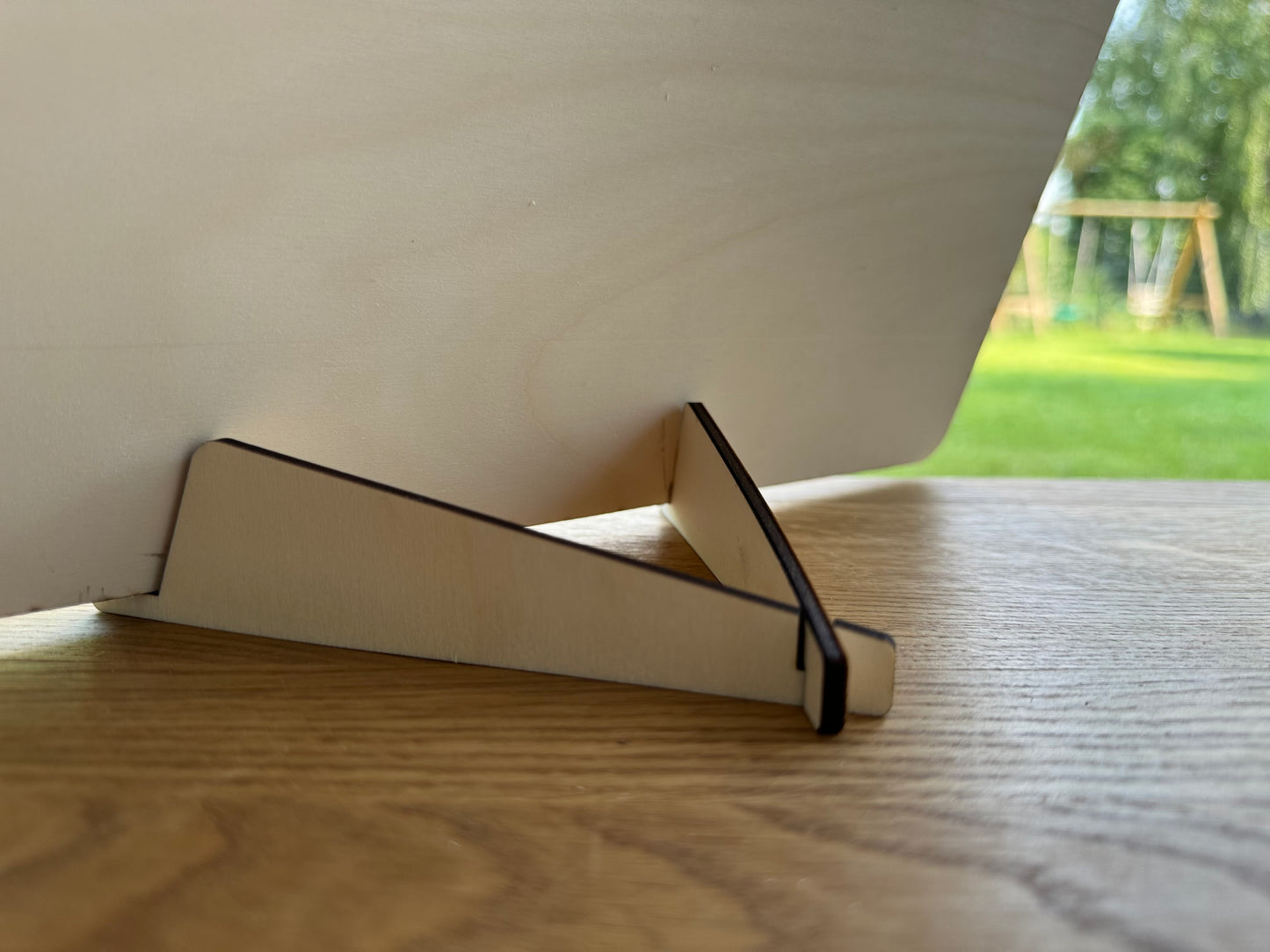 Personalisierterer Wochenplaner aus Holz mit Ständer / Kinder / Familie / Planung / Personalisierbar / Laser